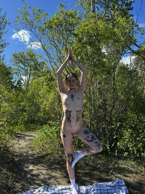 I know you want to play so I’m here for it by Mari_Yummy