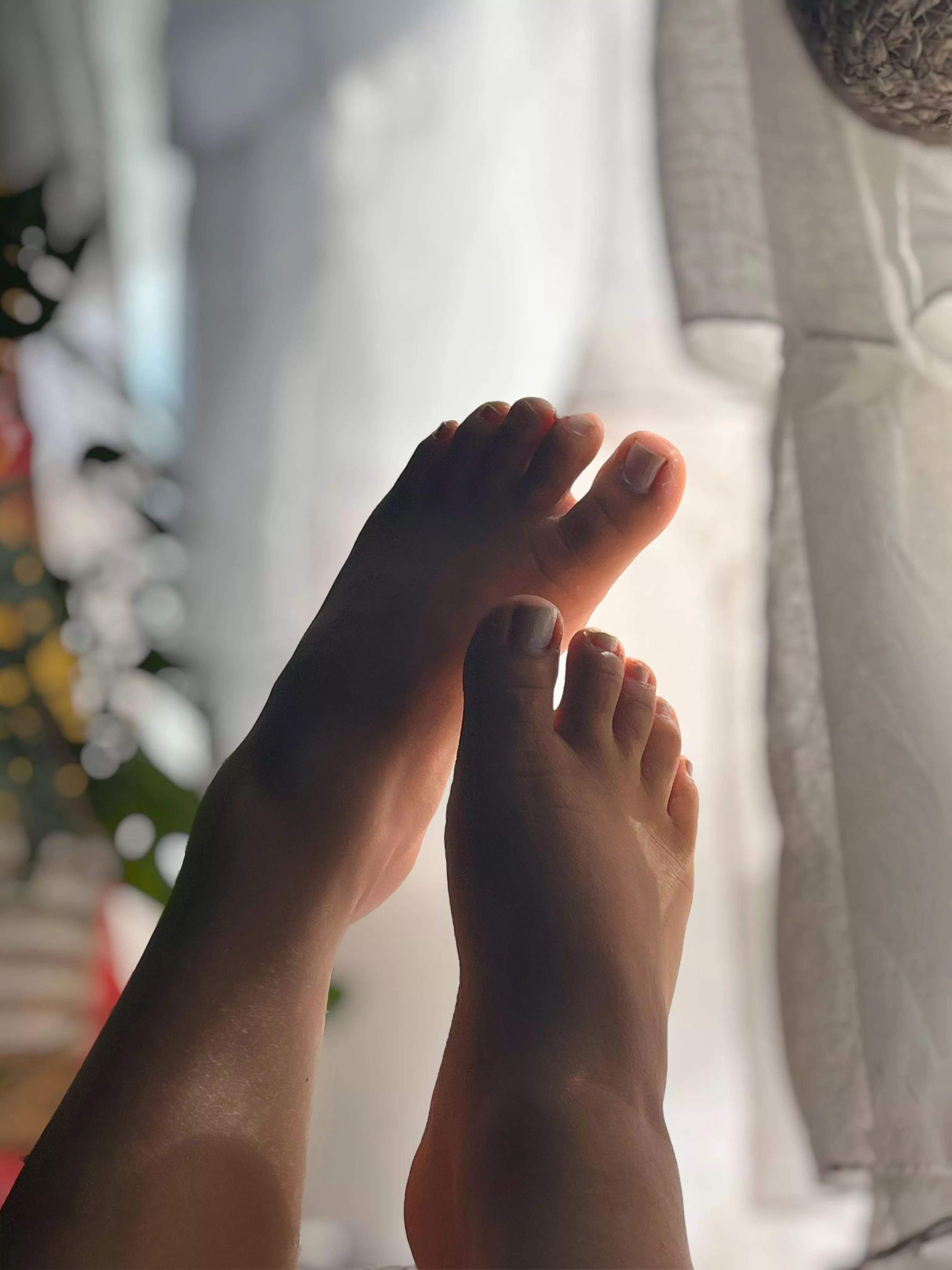 I love my feet 🫶🏽 posted by cuti3-ang3l