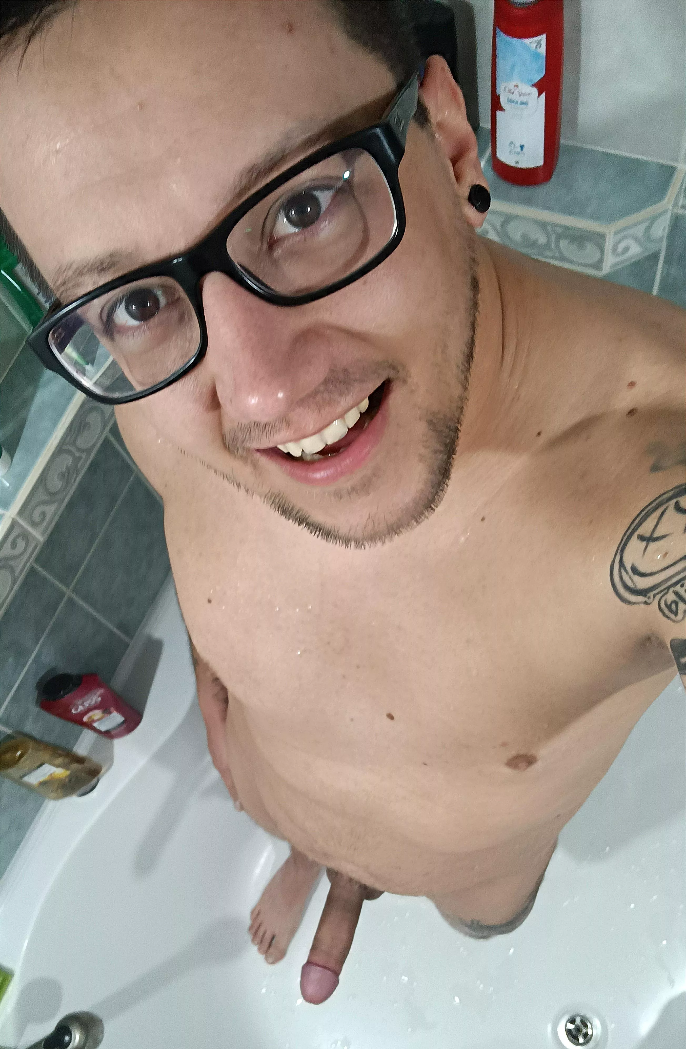 My evening in the bathroom posted by Extra-Acanthaceae-64