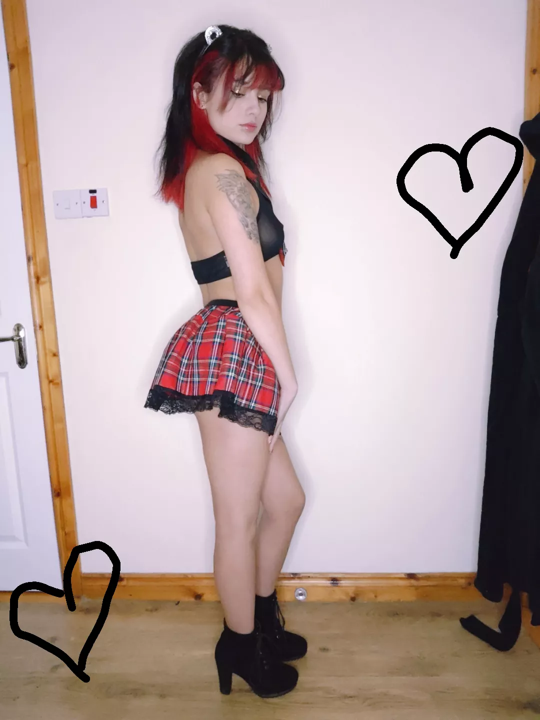 Petite succubus  posted by 8coco3chane1