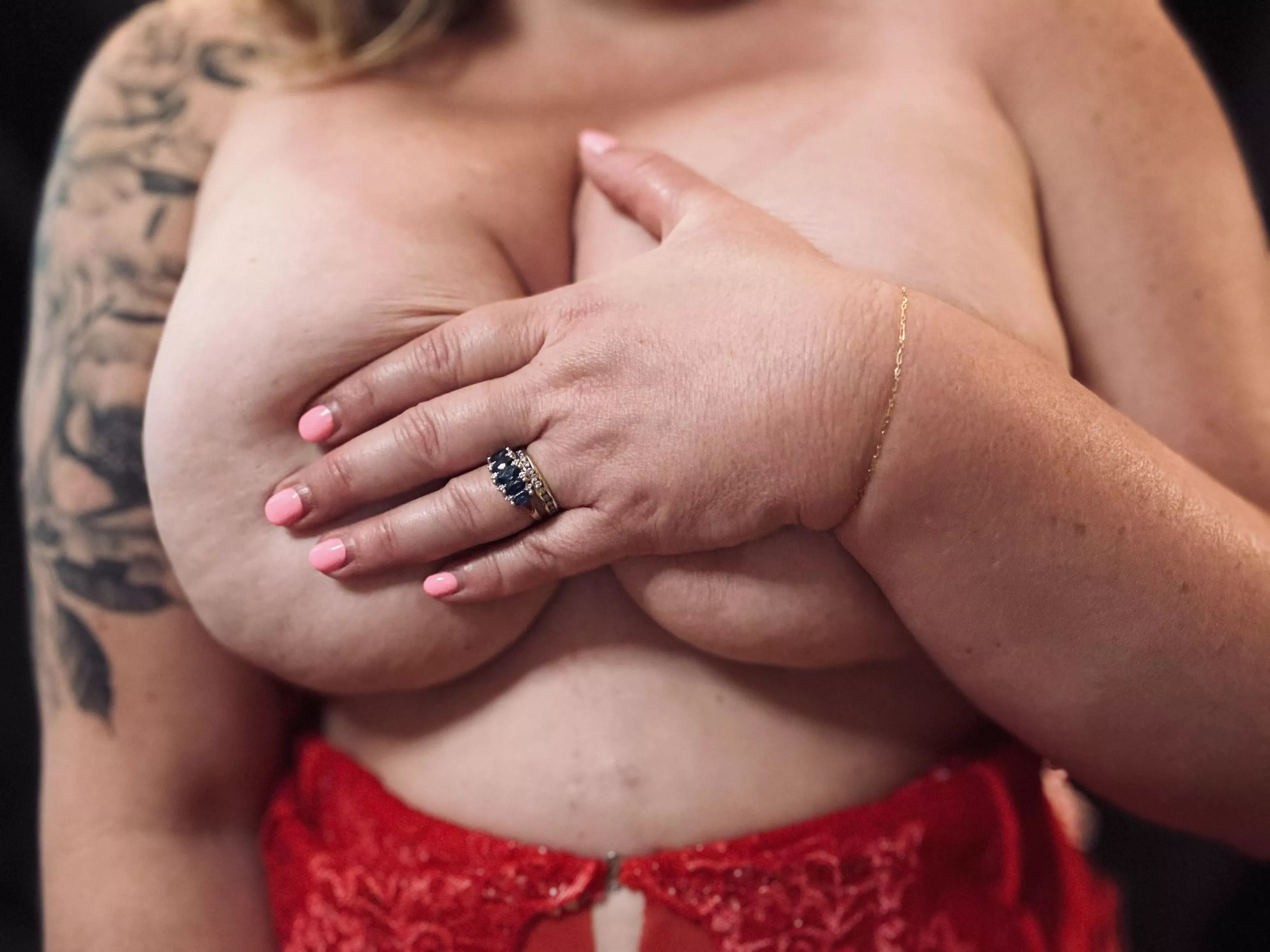 Ring on or off… gentleman’s choice  posted by Playful_Entrance8085