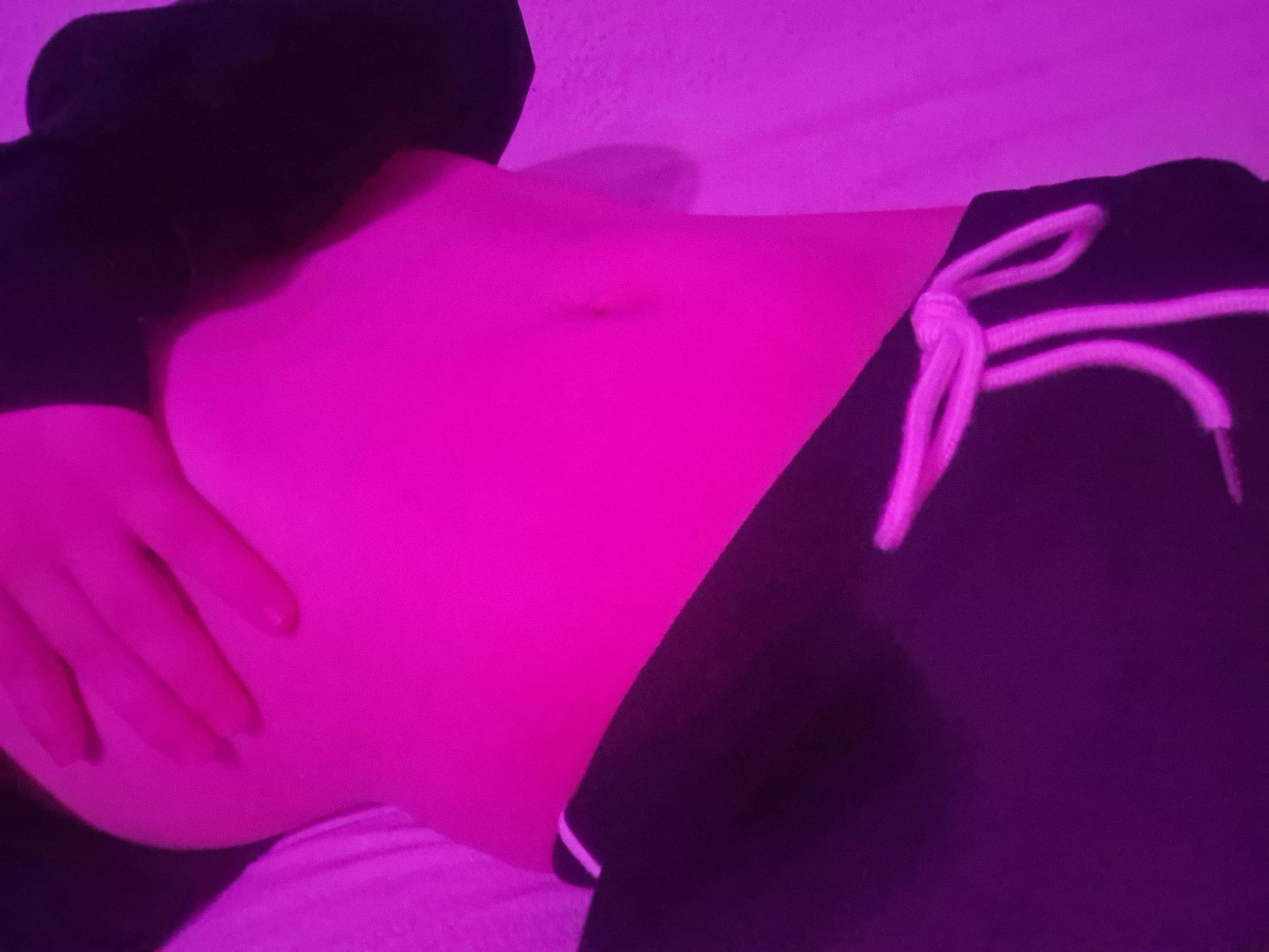 Tummyyy (i feel like its kinda mid 😭) posted by QT-Levy