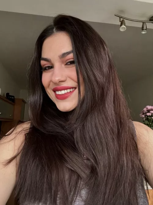 A charming smile just for you by DewdropDolll_