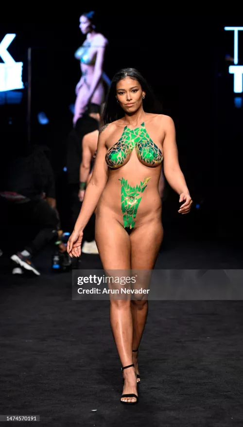 Anyone knows her name? by dystopian_rick