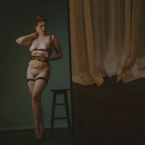 Cinched  by gingertonic_