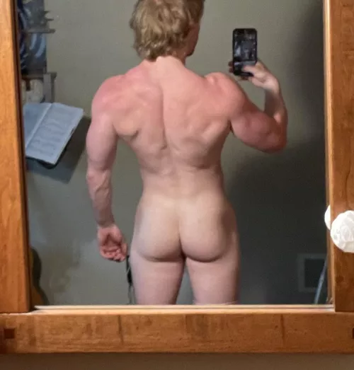 Do you like Greek god booty 😏 by MN_GingerTwunk