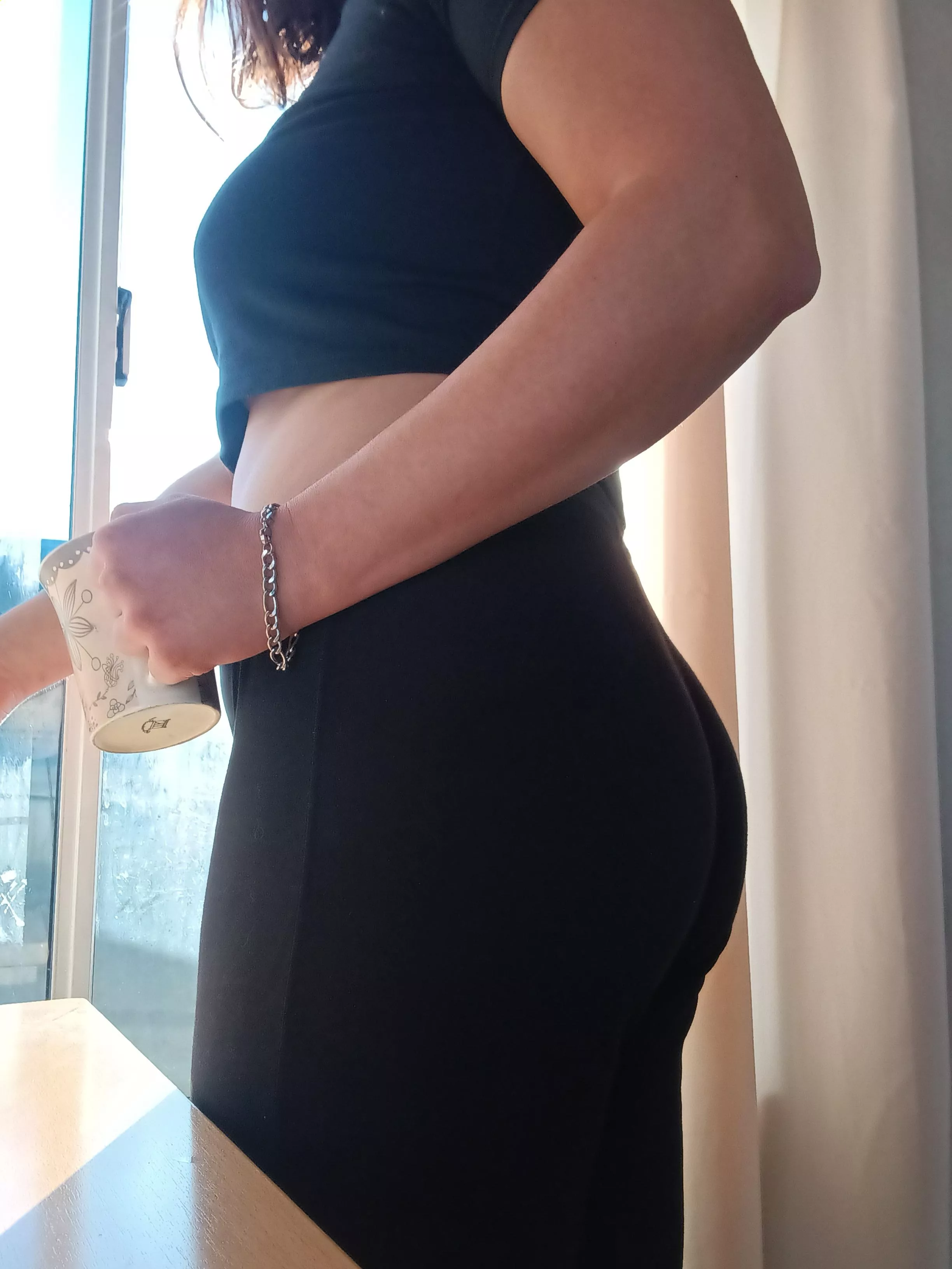 Do you like my leggings? posted by Reina_Ibeth