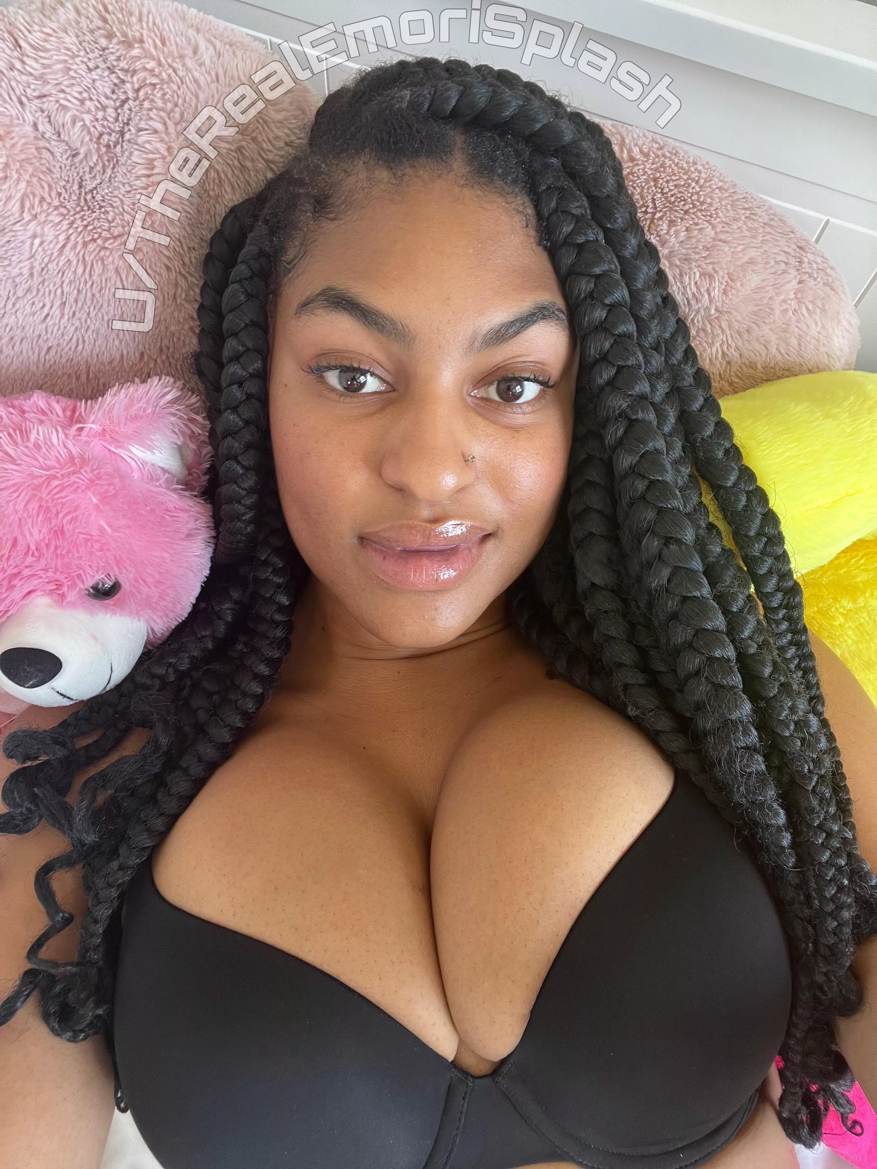 I got u some new pillows bae posted by TheRealEmoriSplash