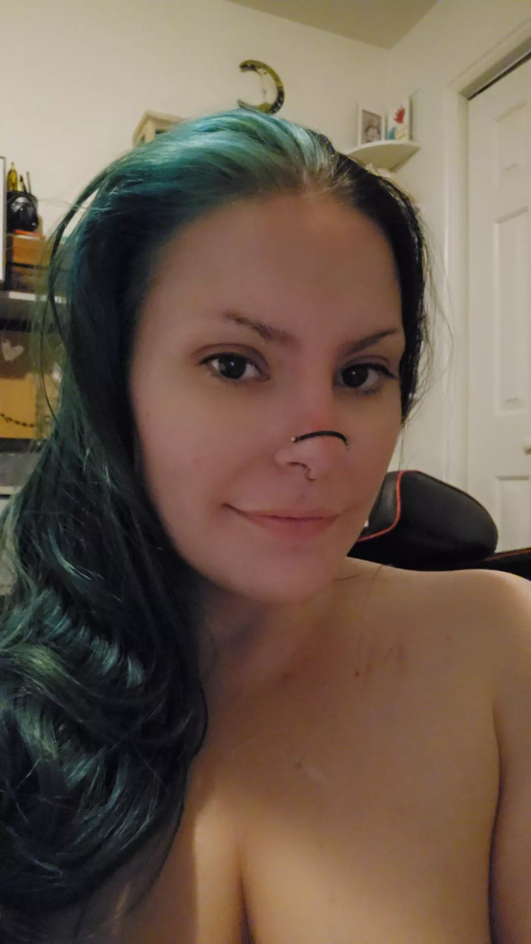 Naked face posted by Previous_Echo_6602