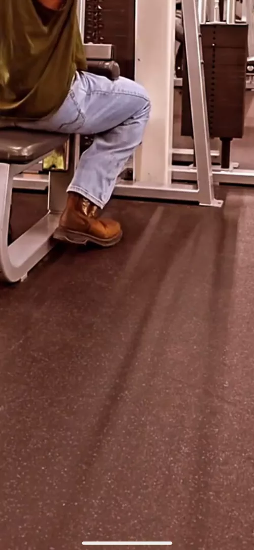 What boots are these? by ghostfacenoodle