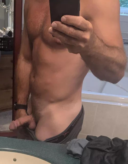 [43] Morning mirror check by t223row