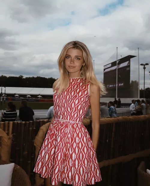 Estelle Ogilvy by tumblrvogue