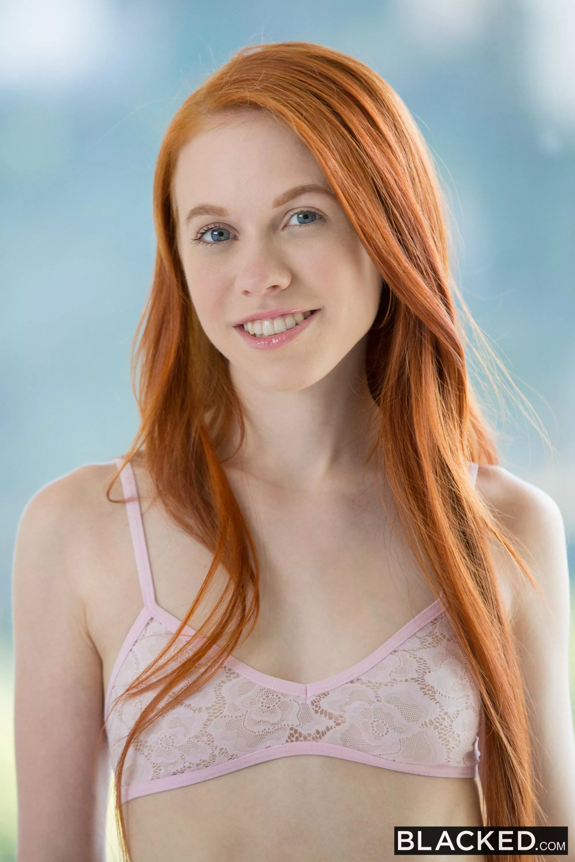 Lovely Smile posted by Gary_S60
