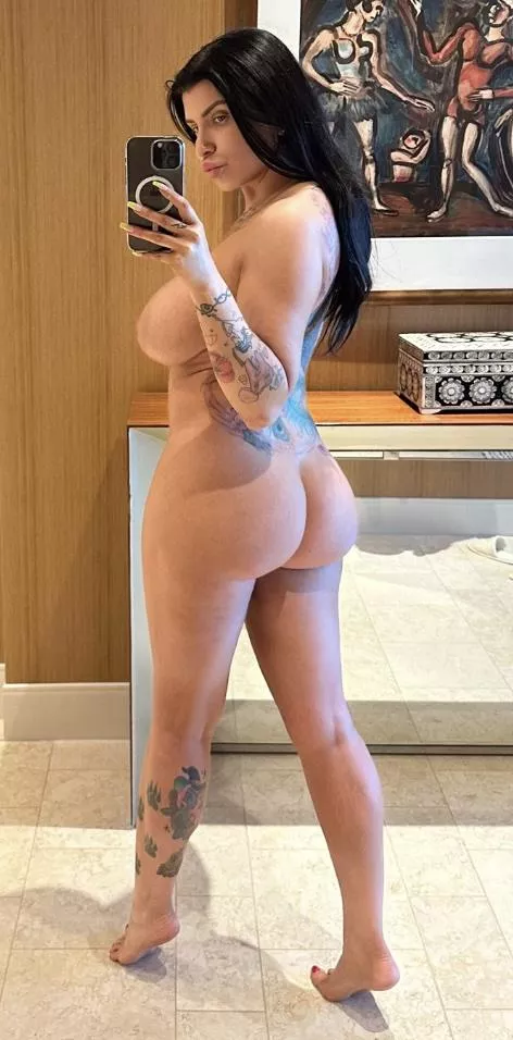 Mirror Selfies posted by Gunsaxl