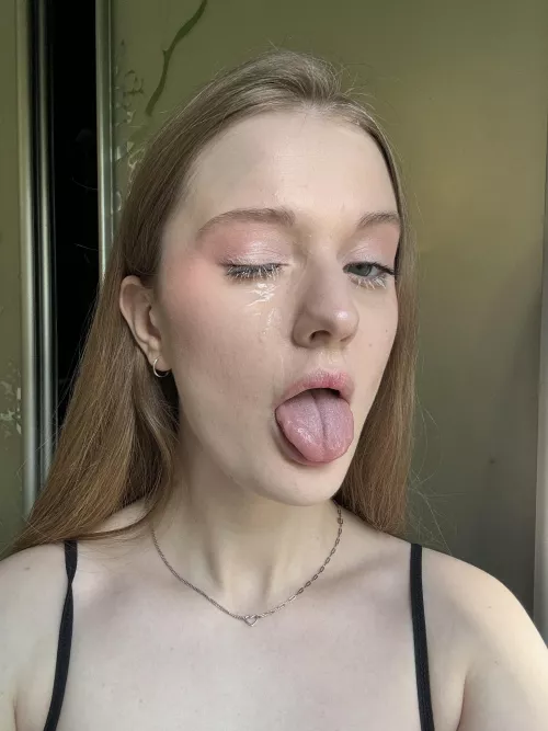 My tongue is so wet and smooth by nicolefairy