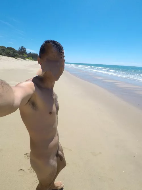 Ninety Mile Beach. the perfect nude beach by reedit0