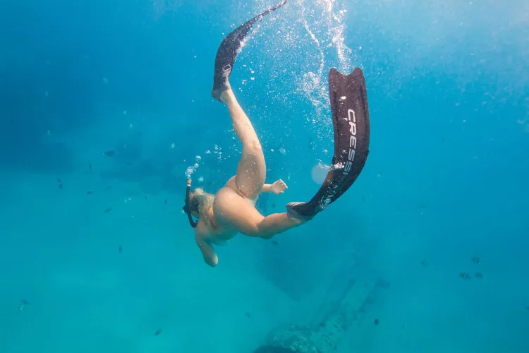 Skin diving on a new level  by thumbtacksphoto