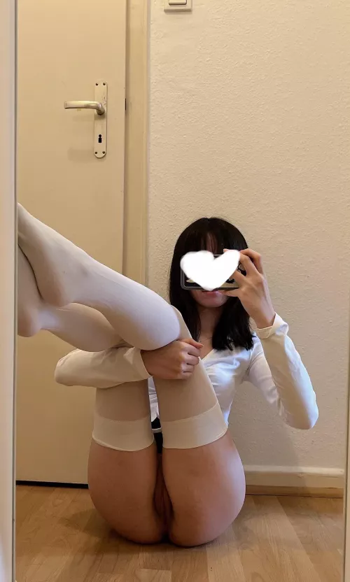 anyone down to pound this chinese cake roughly? by petitebbygirl