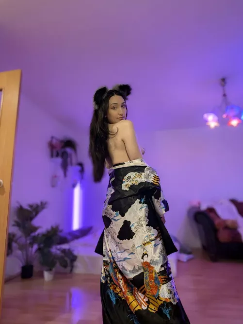 I don't mind being on top😌 by MayTeodosio