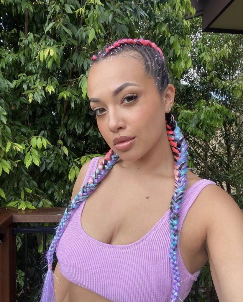 I’ll make your dreams come true 🦄 posted by iamgigimarie