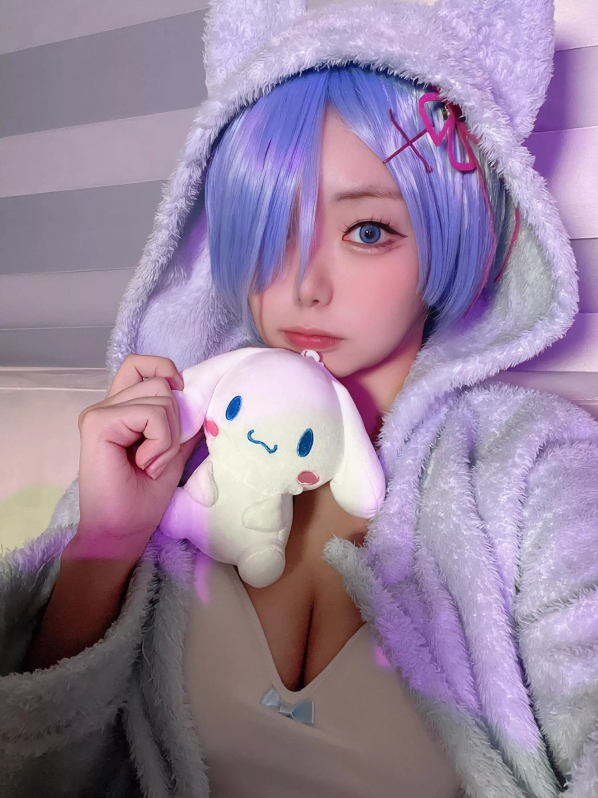 leave a ❤️in comments if you would let me sit on your face

 posted by Minimum-Fisherman142