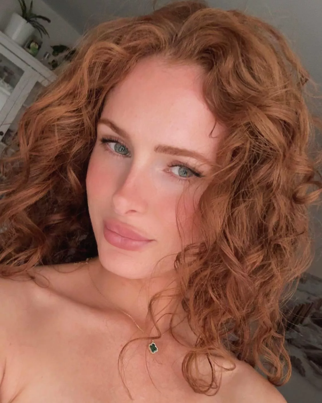 Miguelle Sara Landry [2024-07-12] posted by y-x-