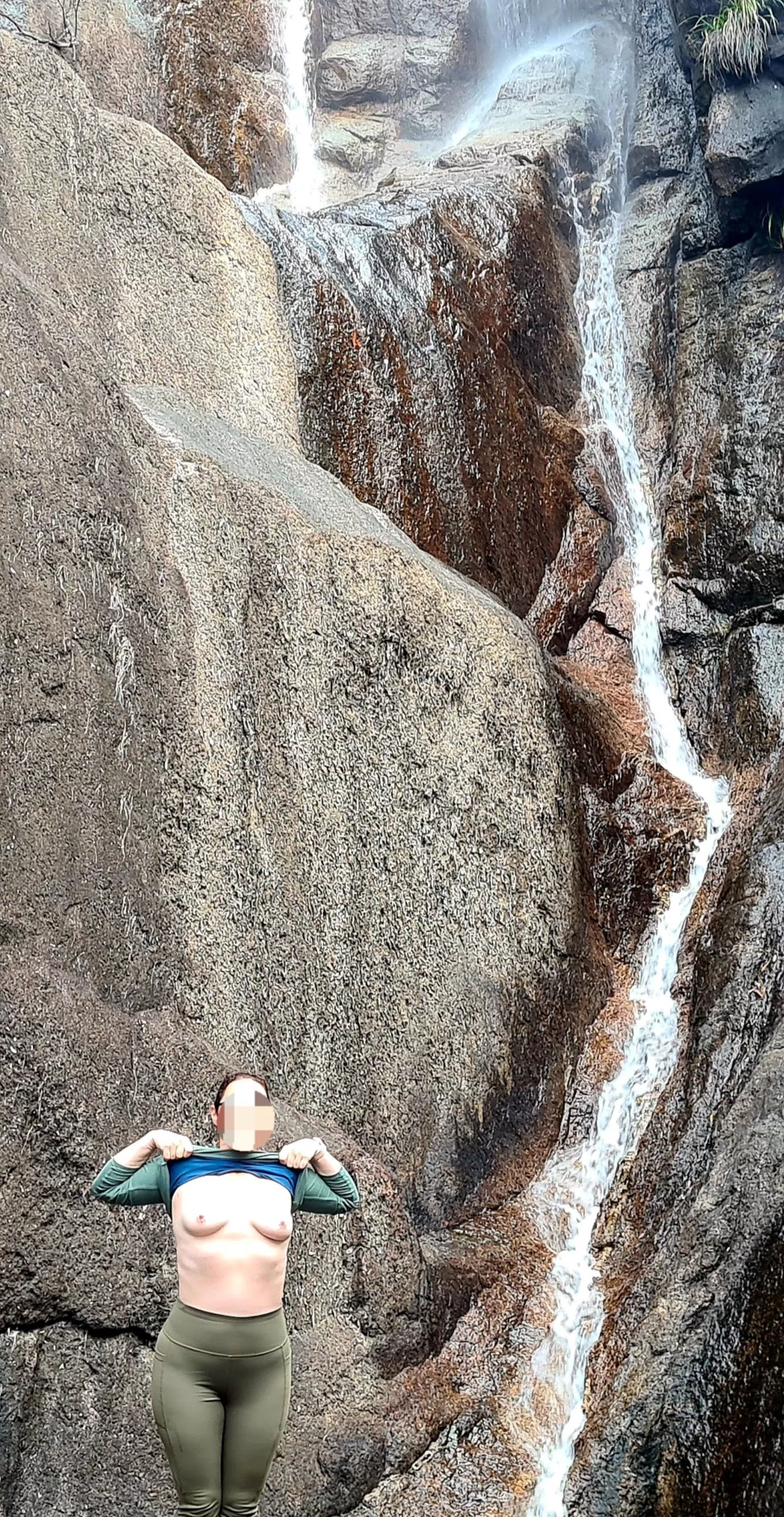 Waterfalls make me wet 💦 posted by Hung-Solo420