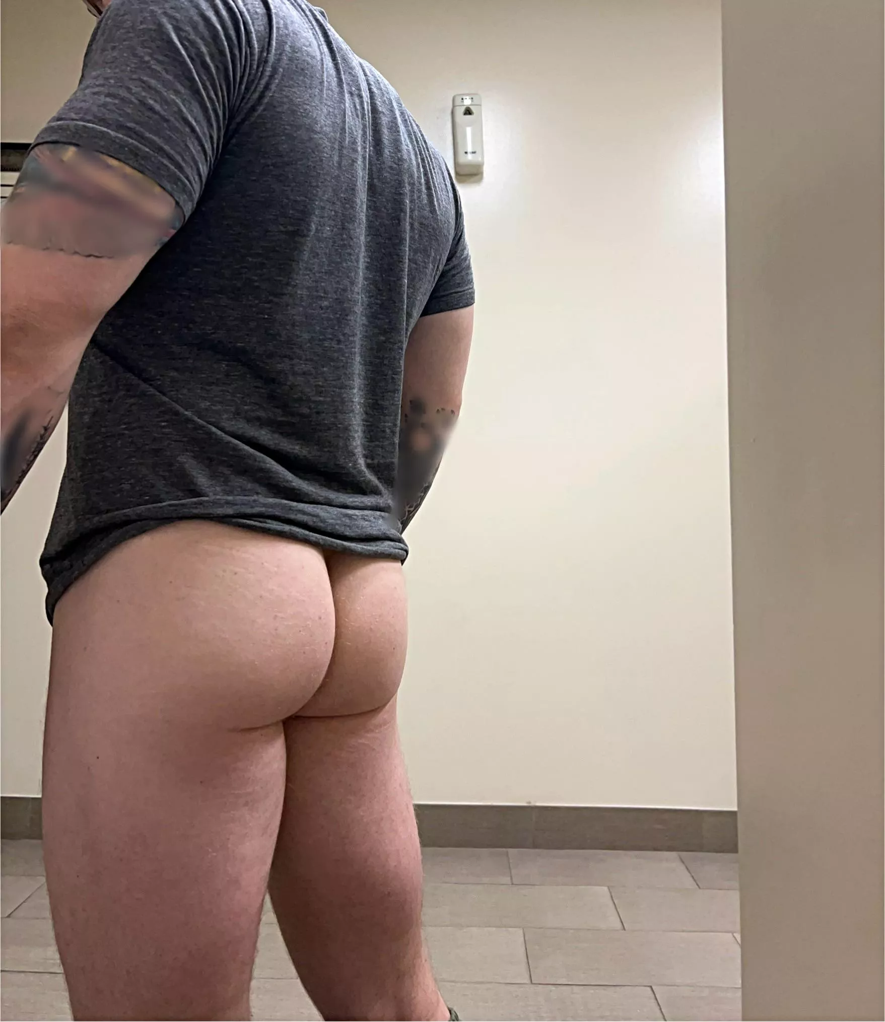 Would you meet me in the lock room ;) posted by So_aboutthat