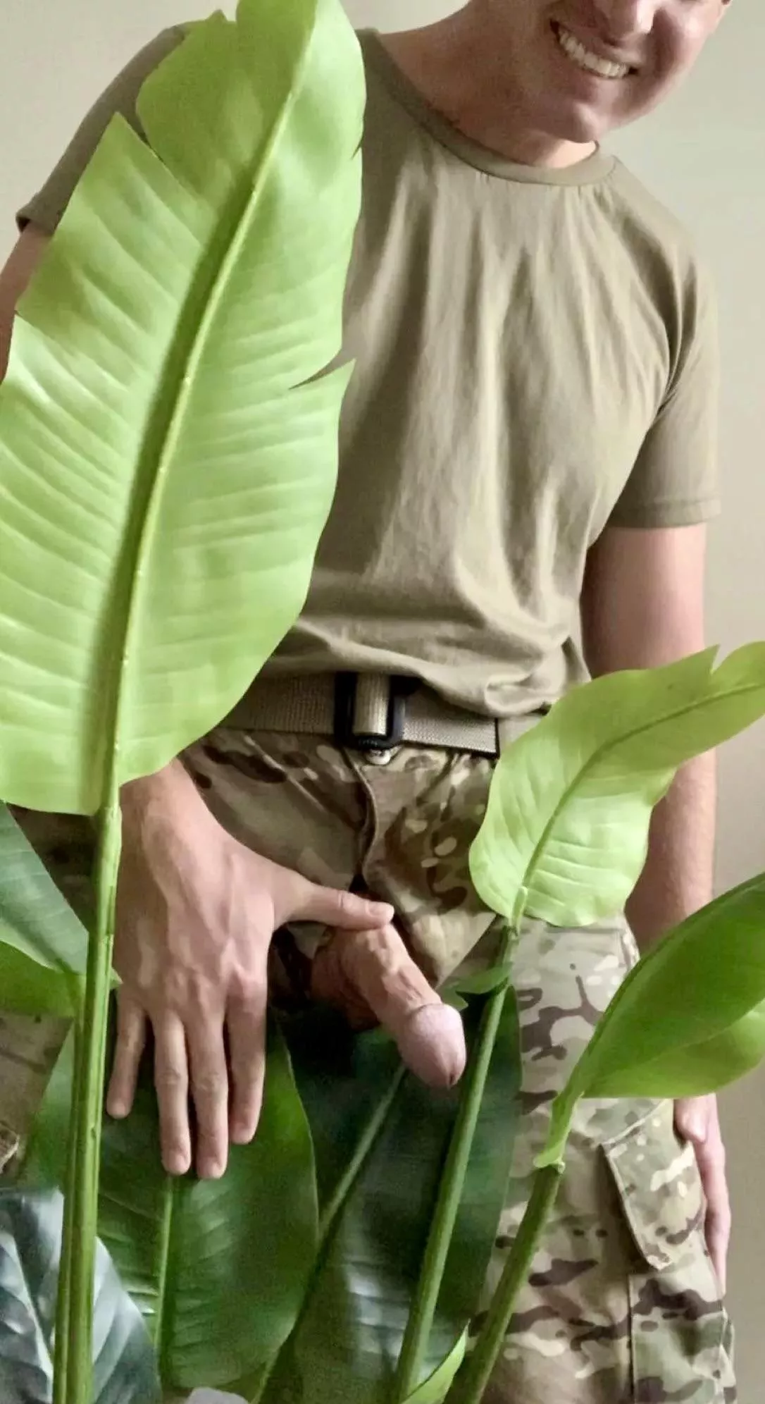 (36) Would you get fucked by a tall, goofy military guy with an average cock? posted by slashbanter