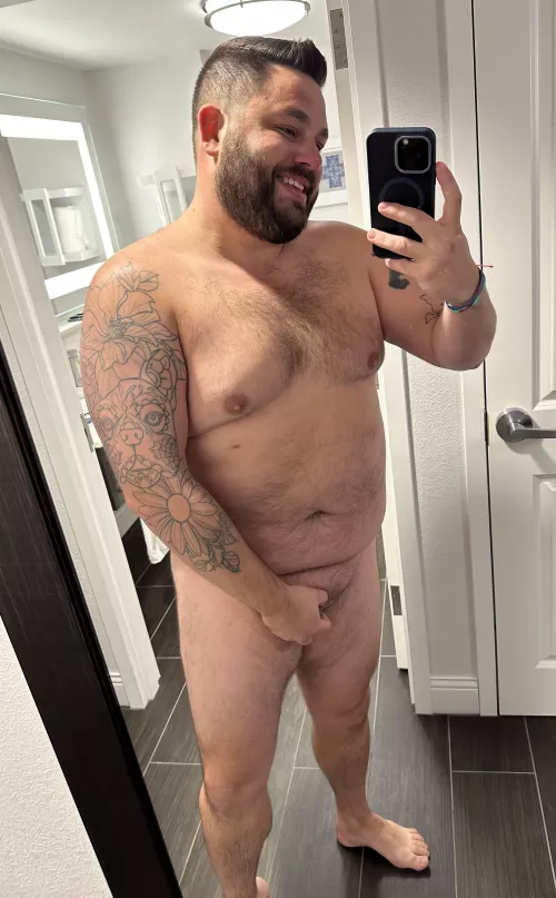 Am I at least kinda cute for a bigger guy? by CyanMagentaGaming