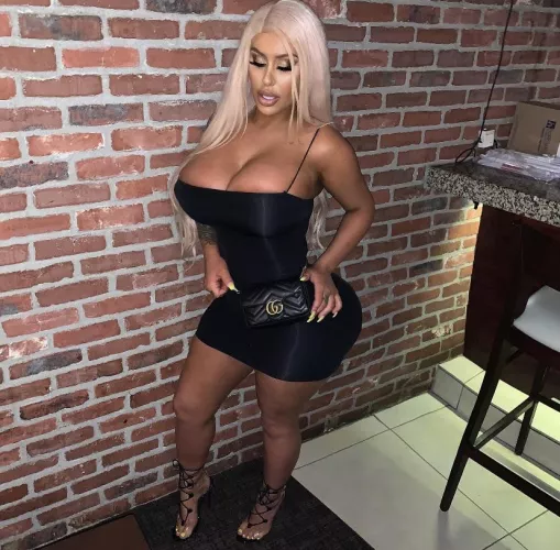 Brandi Bae by TrueHorror95