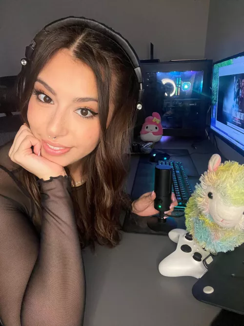 Colombian x Cuban & Asian  by LilPrincesskitty