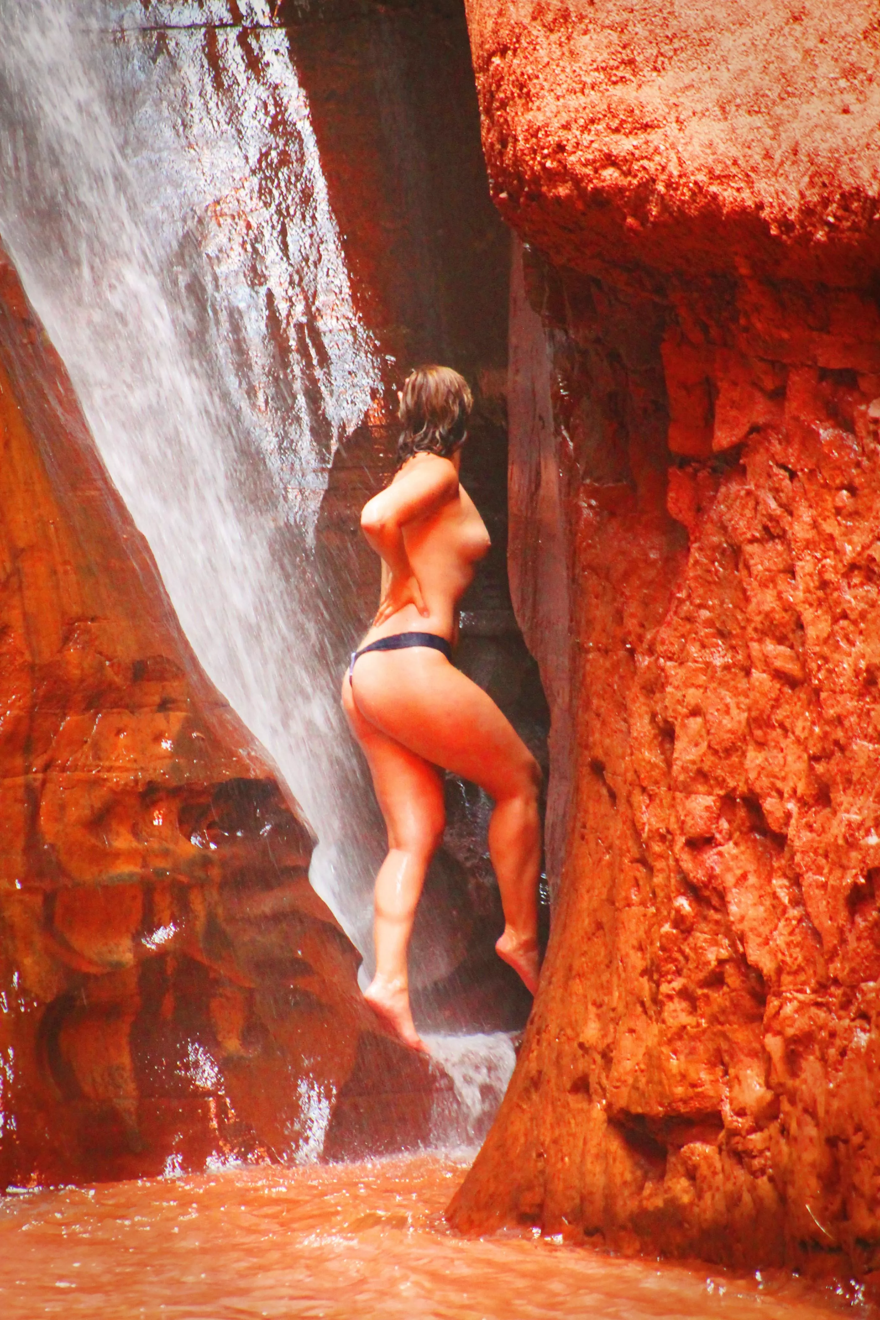 Cool dip in the hot desert posted by Altruistic-Dig7297