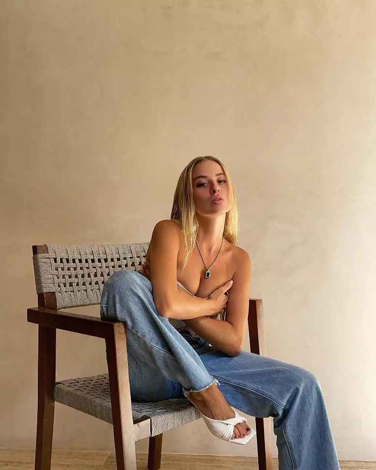 First thoughts? posted by CuddlyKittenn