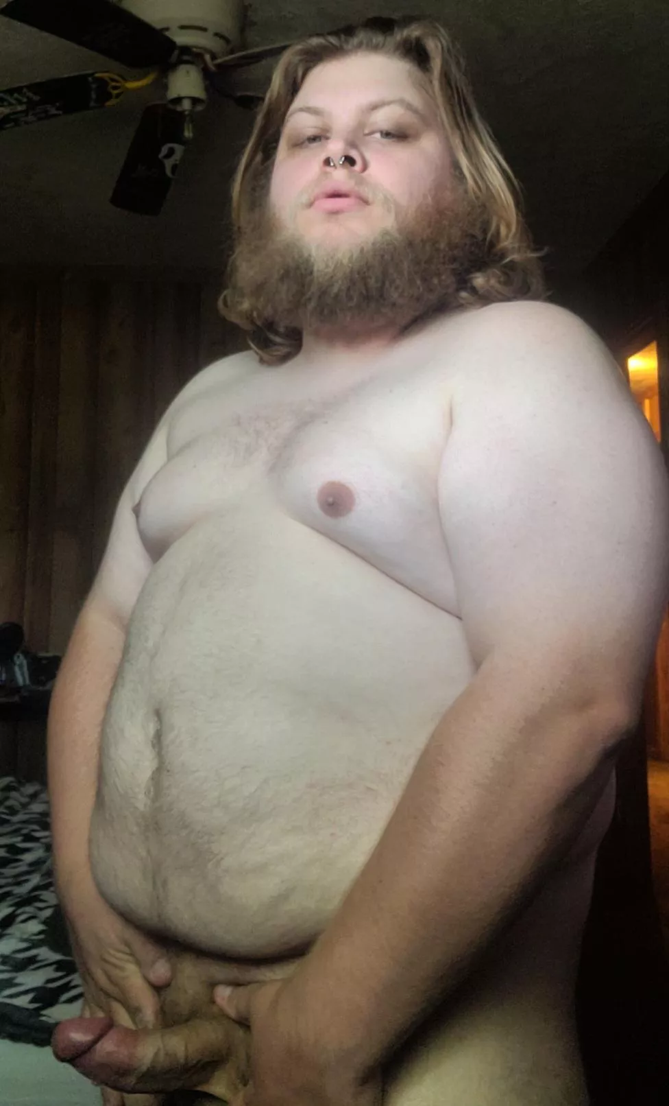 Get on your knees and worship me 🥵 posted by Pleasant_Prize2829