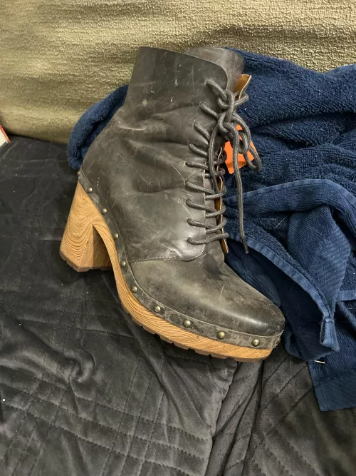 How to treat stain, clean and condition Nubuck boots with wood sole by Yadda-yadda-yadda123