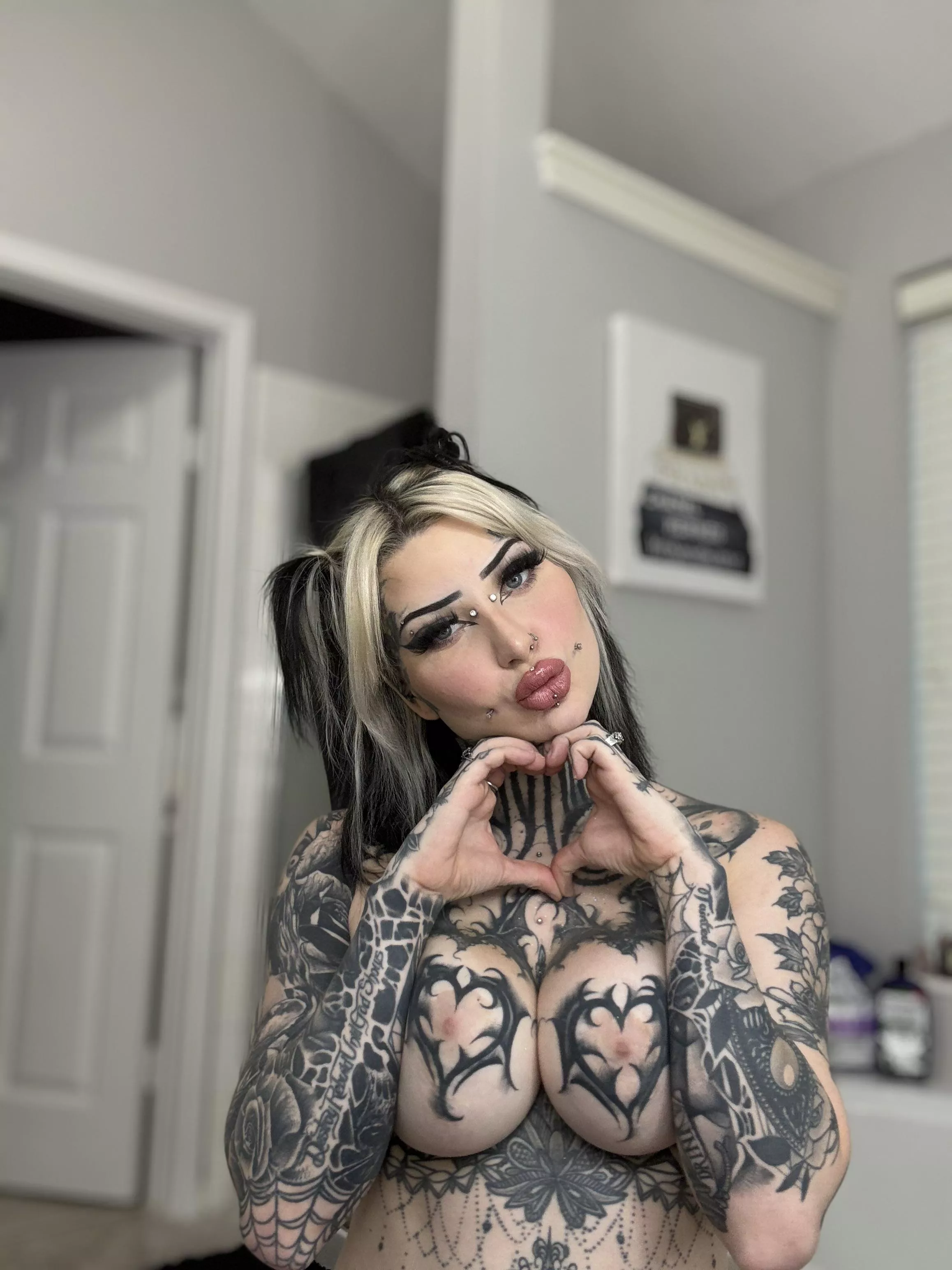 I bet I could make you finish in less than 30 seconds 🤍😉 posted by RavenRune20