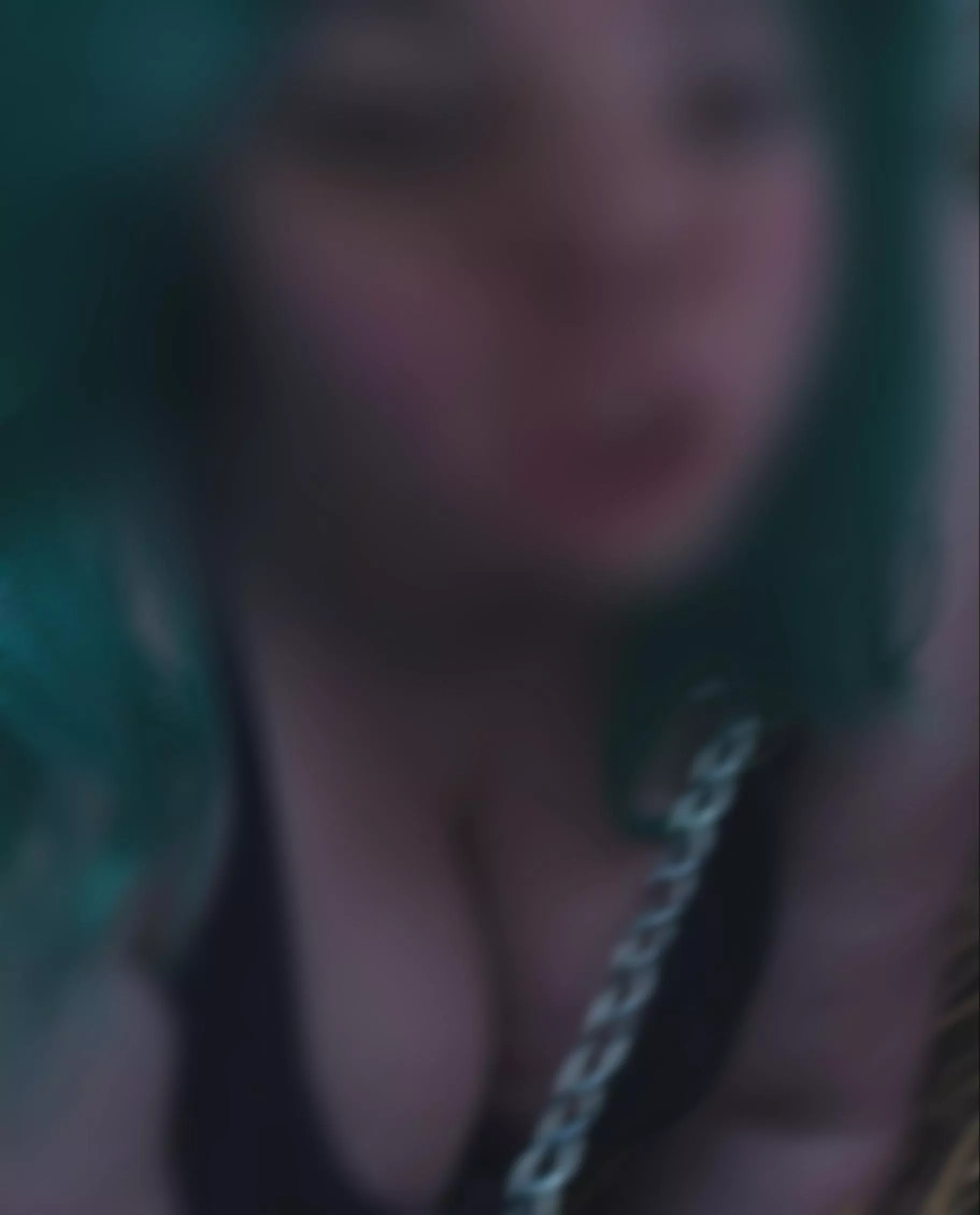 It's a tight collar [F] posted by Larapiggyqueen