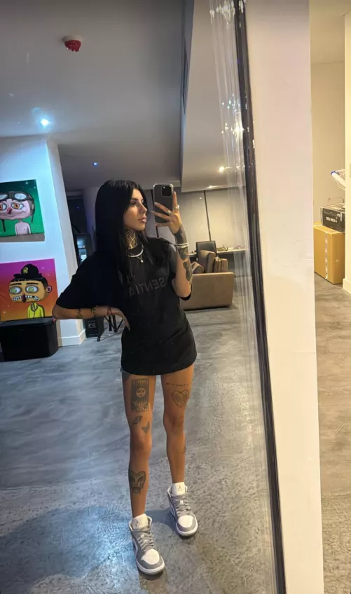 sometimes i wear a stay at home outfit  by heavenly_skinny