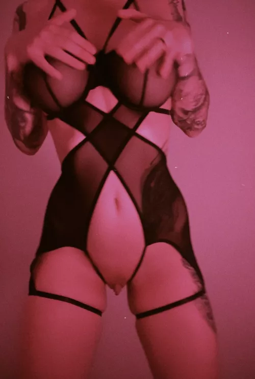 Tell me something  by Gentle_Baby222