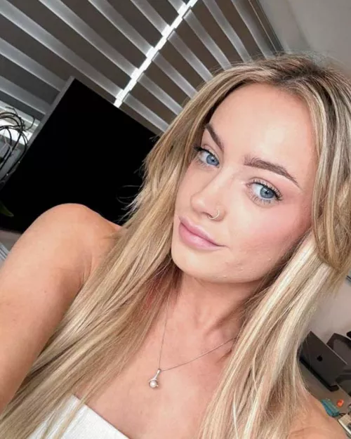 Can you handle this much sass? by Scarletteee1