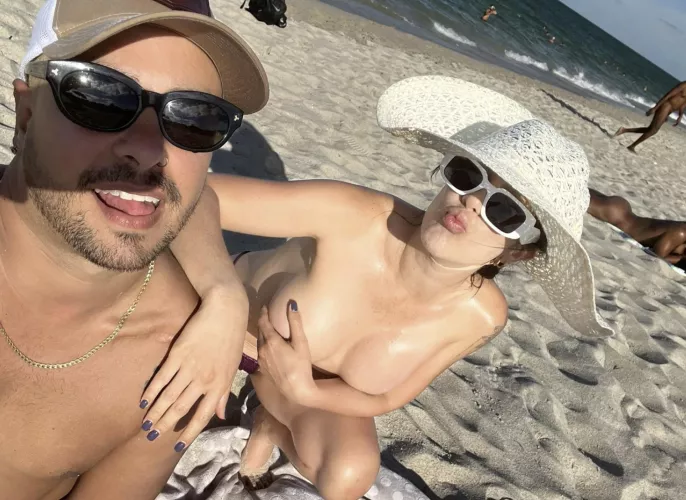 Enjoying the summer with friends by Hot_Object_1473