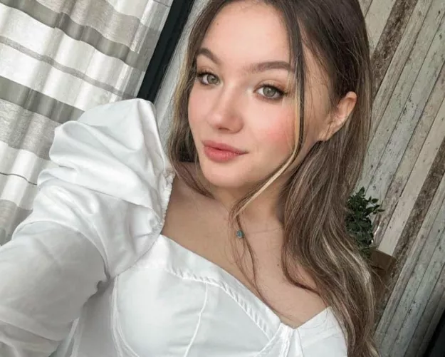 Flirty but classy by elizabaikova