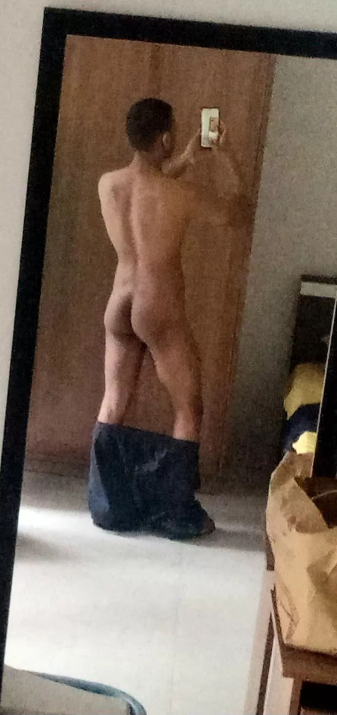 Fluffy warm cinnamon buns 😋  posted by Major_the_King