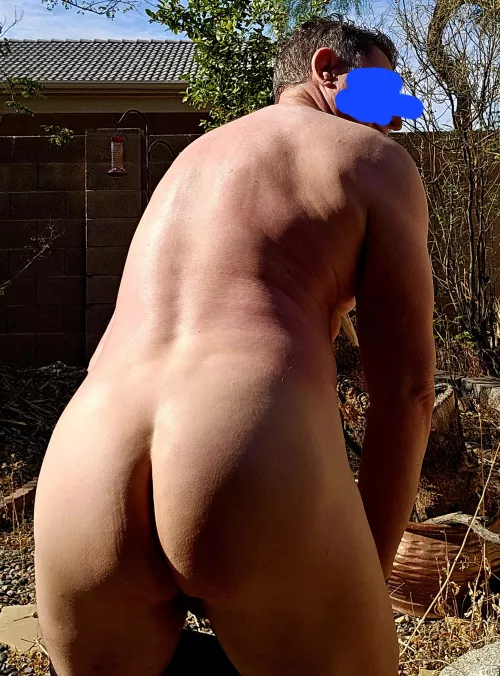 Hands down, ass up... by DesertFit1970