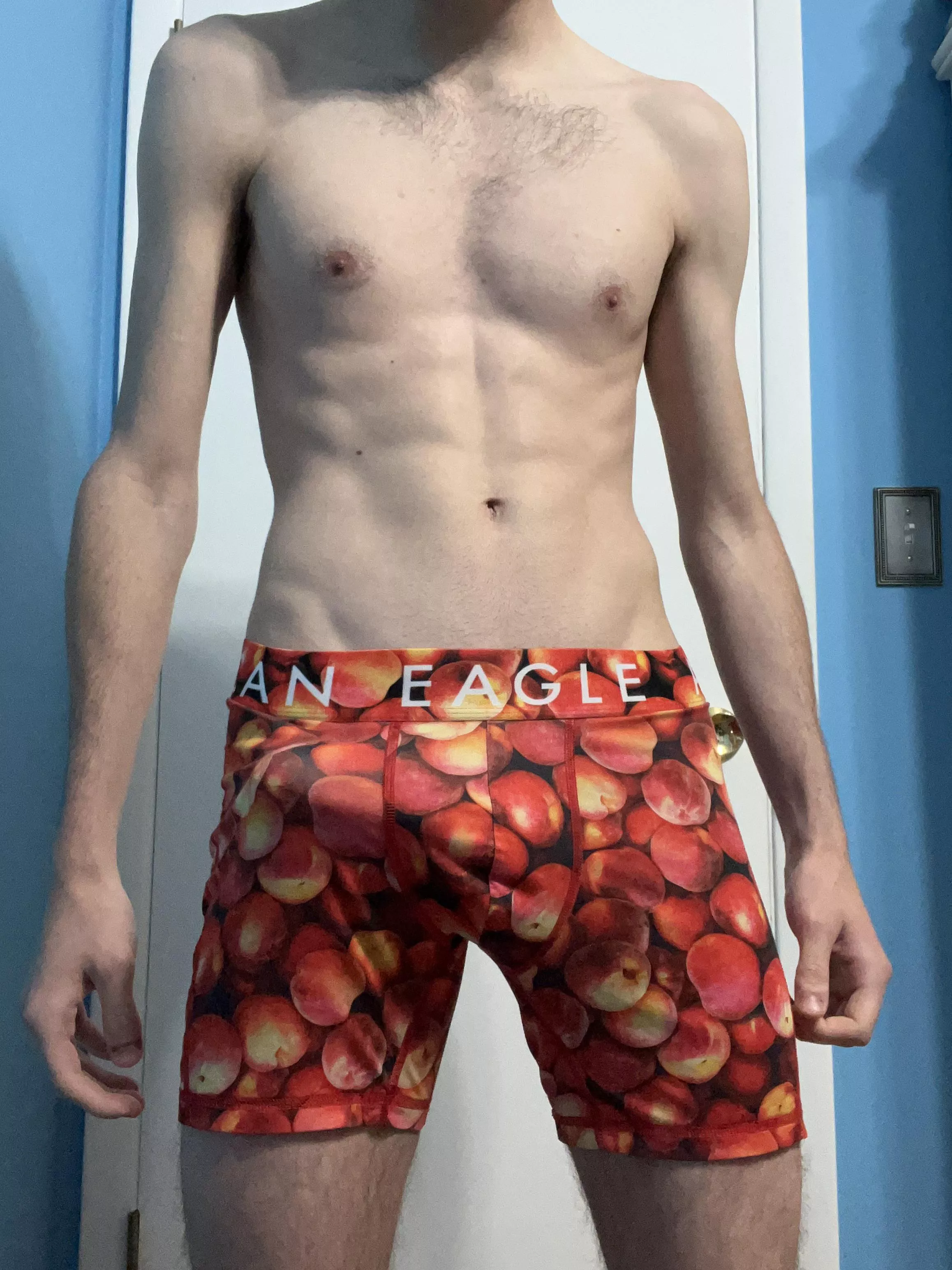 I love me a good peach. 😉 posted by Efficient-Park-9574