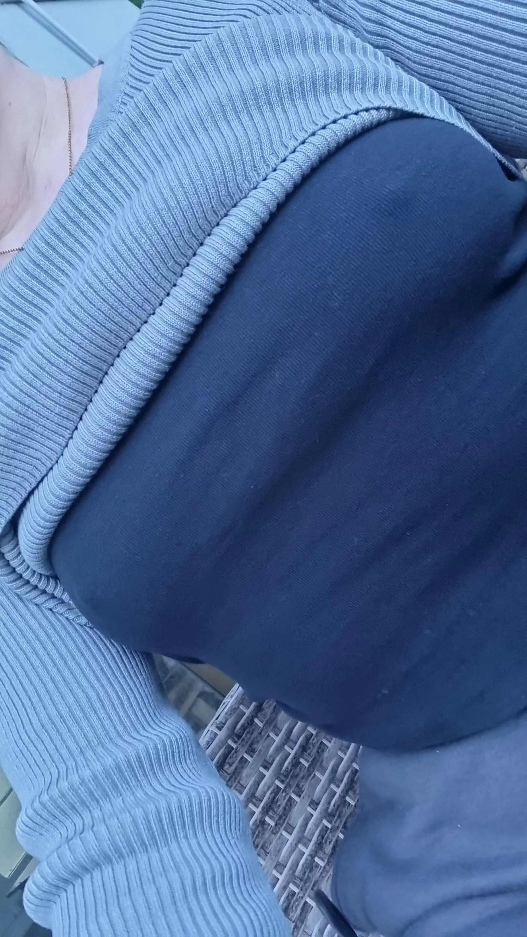 I never wear bras. Tune in 🙌 posted by Witty_Kiwi_6392