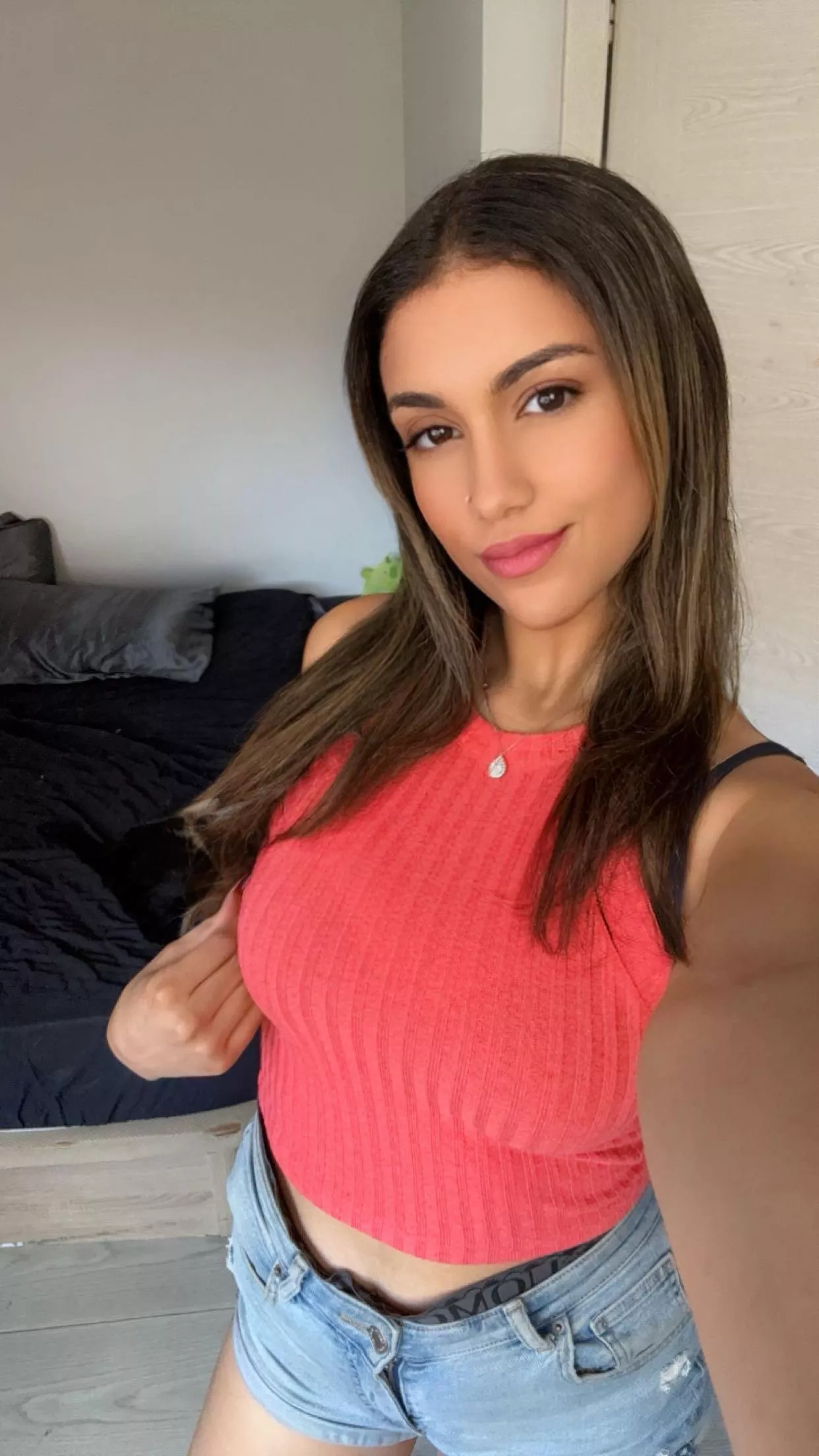 If there is one thing I should add about my outfit, what would it be? posted by Spooky-Yellowjacket