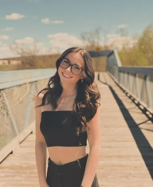 Lea M. by Dizzy-Tangerine-4065