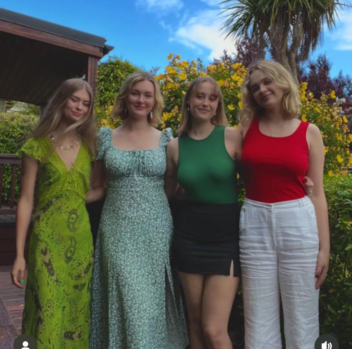 Left to right [5]  posted by bobbyvsvs